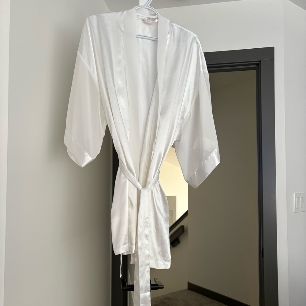 La Vie En Rose Classic White Garment